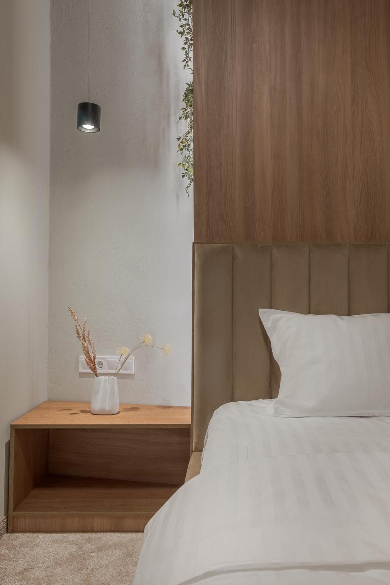 Oasis Rooms Oradea Ngoại thất bức ảnh