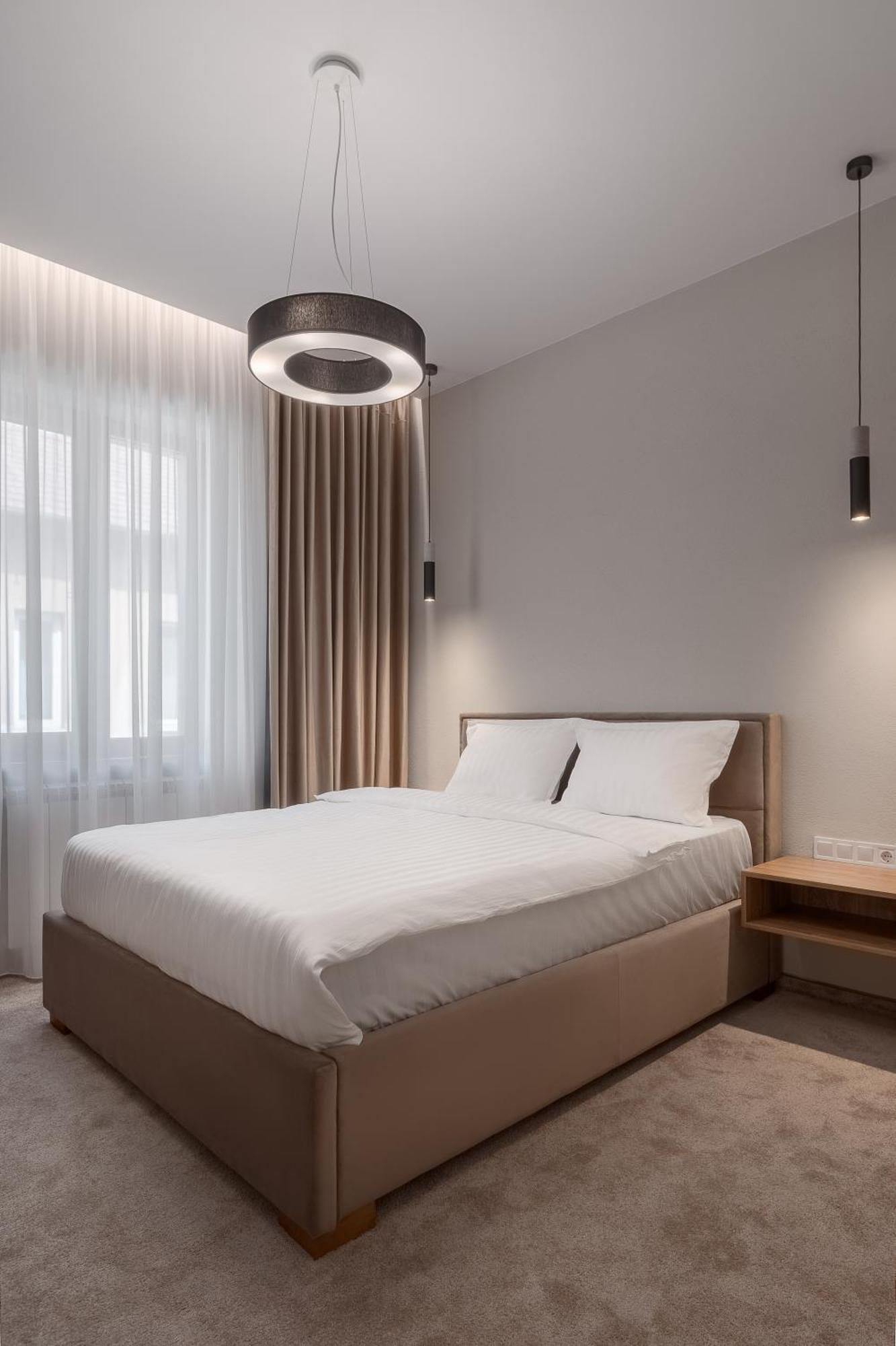 Oasis Rooms Oradea Ngoại thất bức ảnh