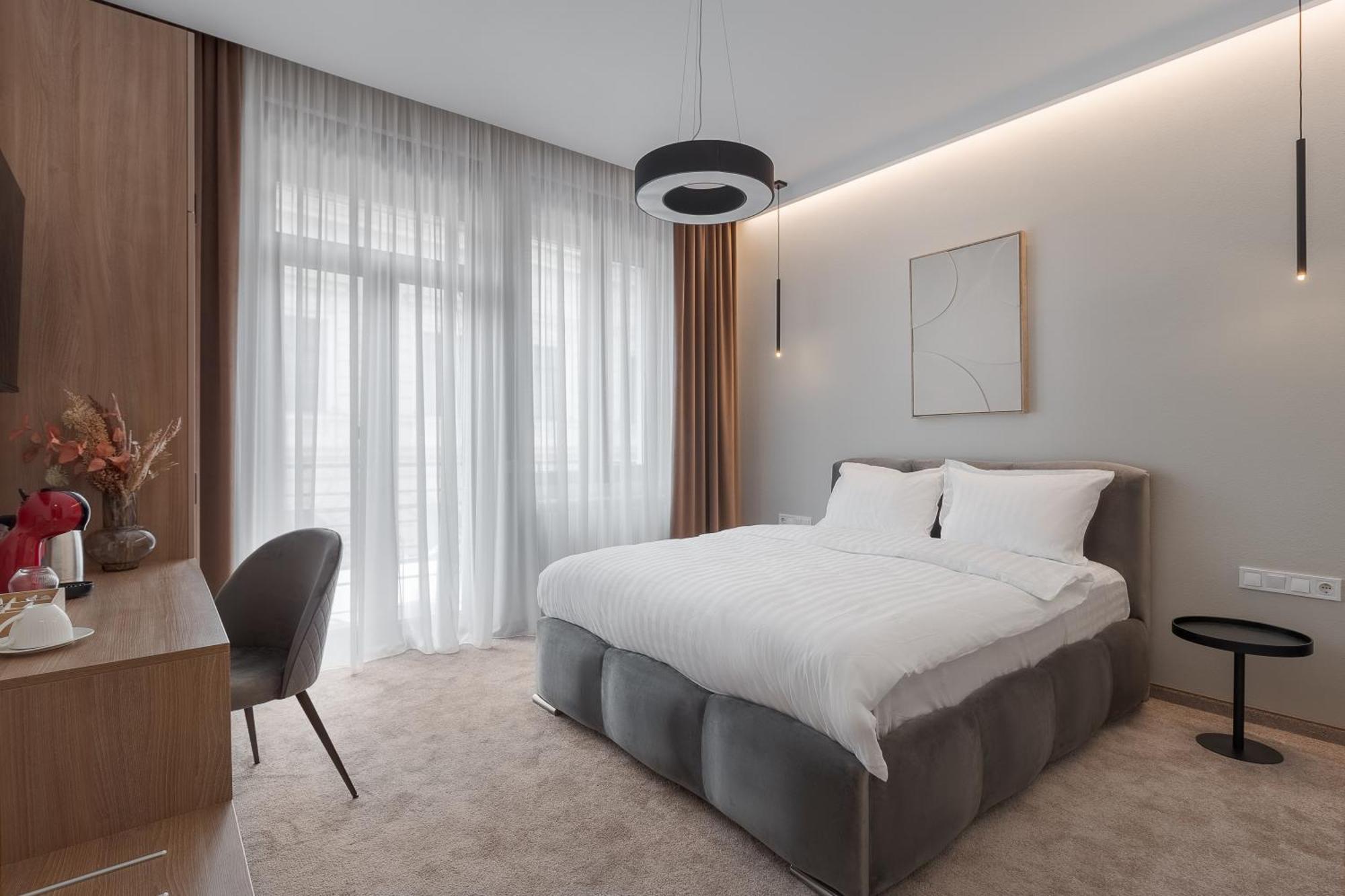 Oasis Rooms Oradea Ngoại thất bức ảnh