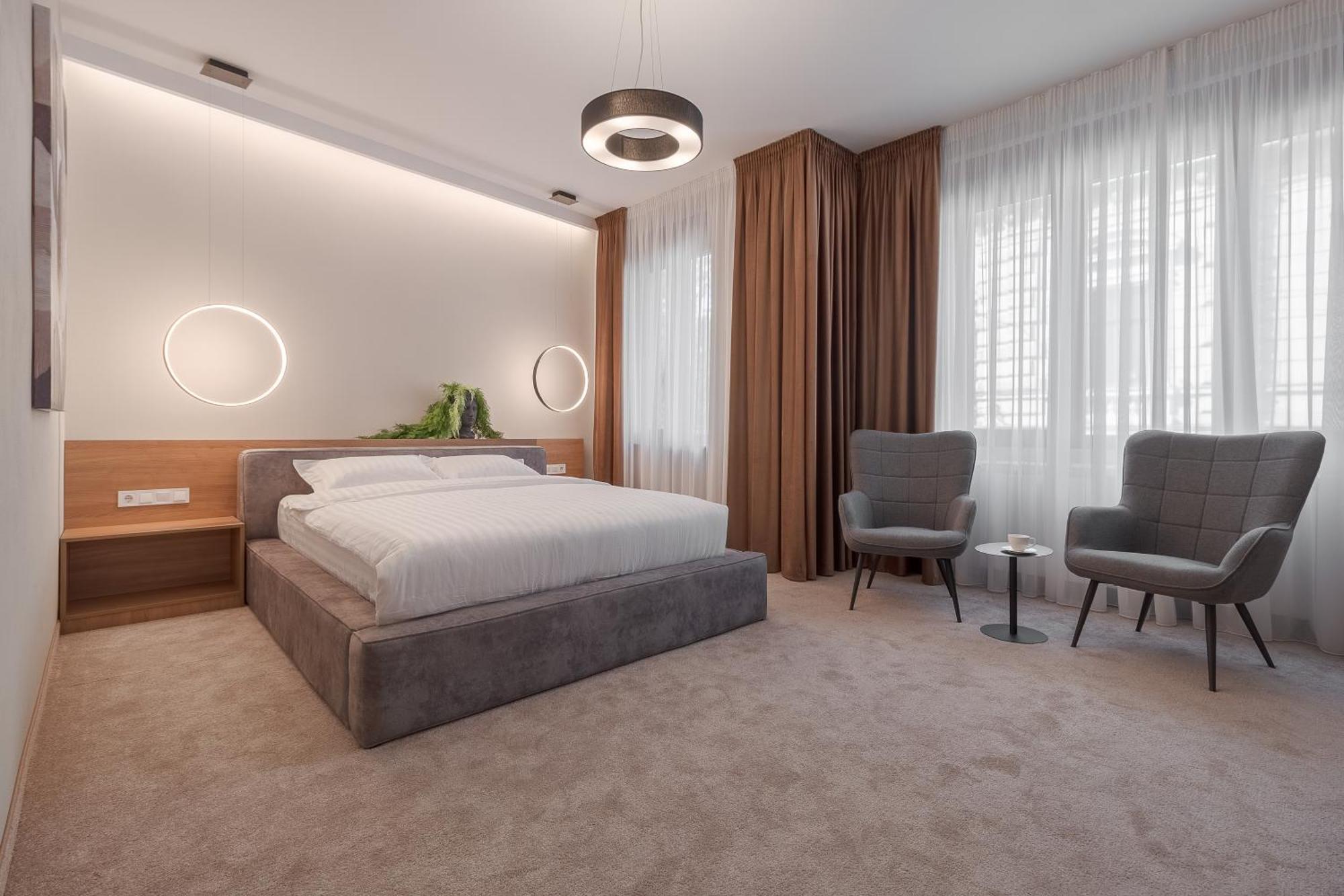 Oasis Rooms Oradea Ngoại thất bức ảnh