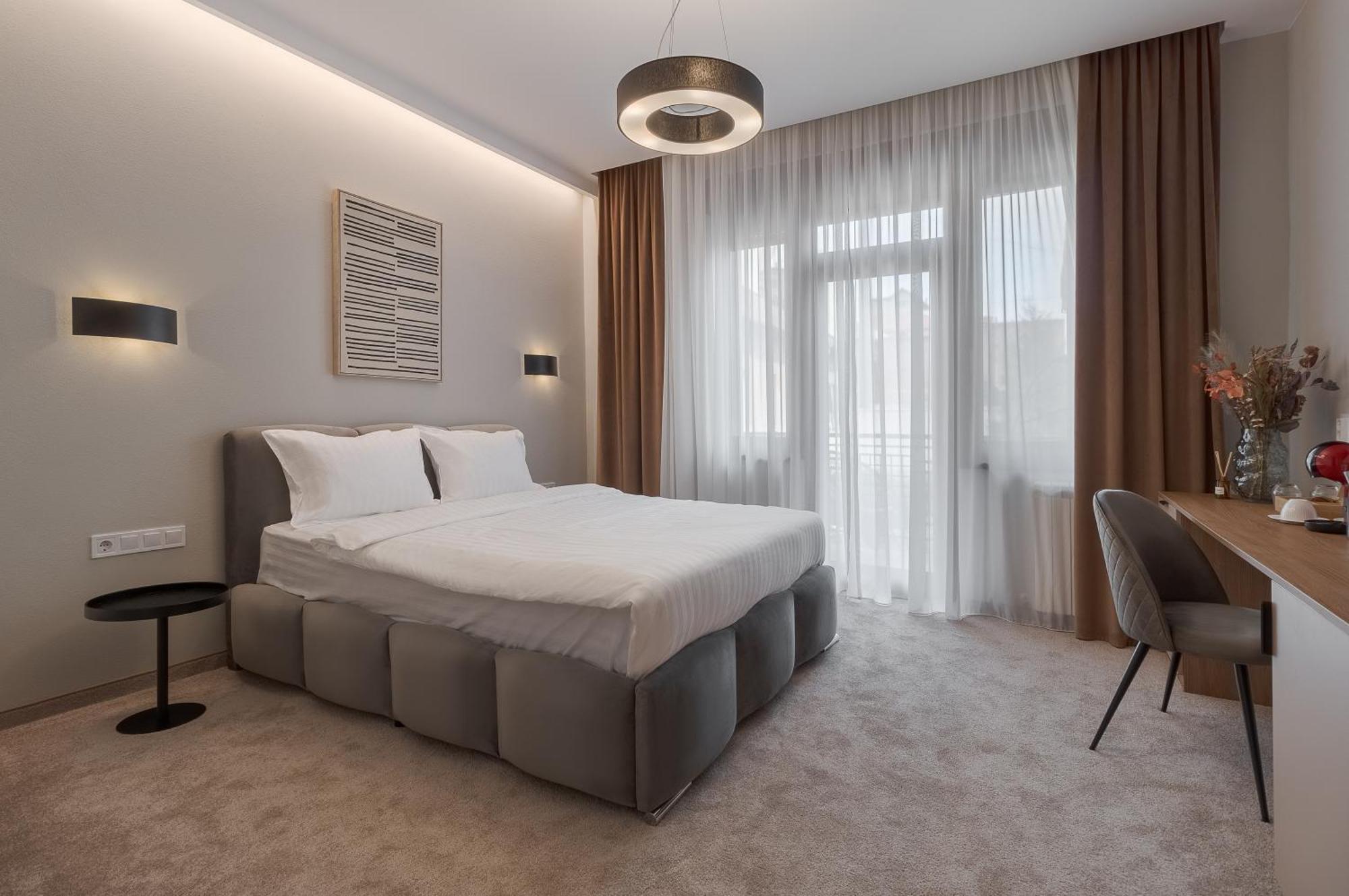 Oasis Rooms Oradea Ngoại thất bức ảnh